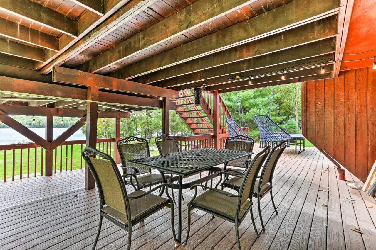 Вілла Lakefront Catskills Getaway With Private Deck! Forestburgh Екстер'єр фото